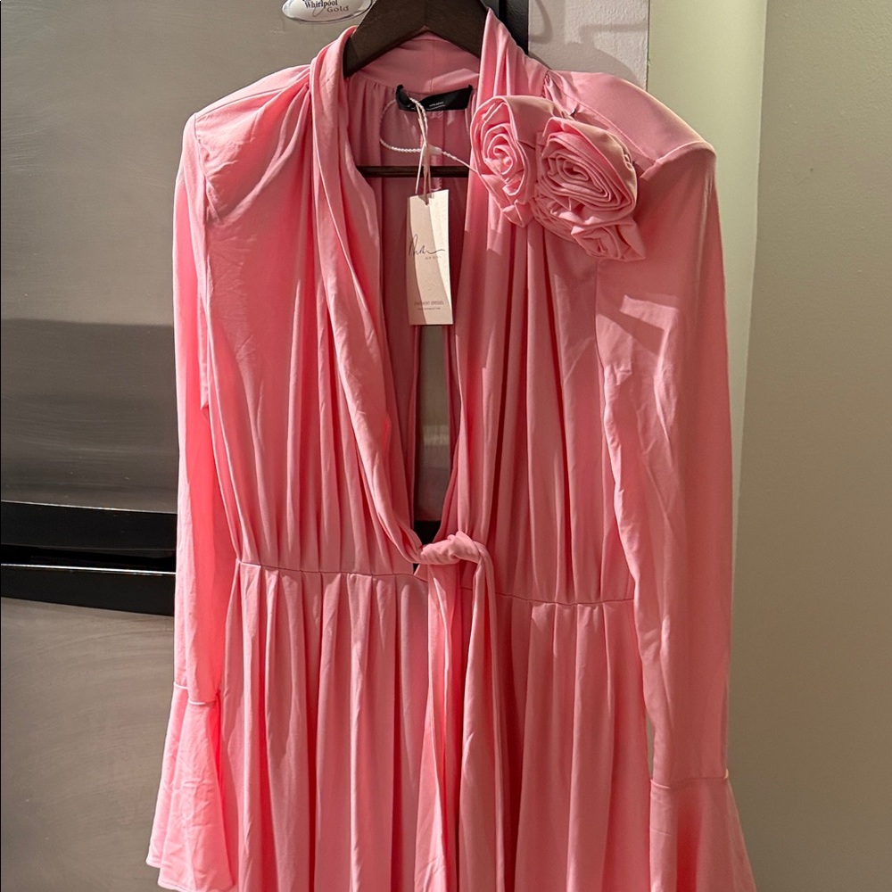 Elegant Pink Dress with Floral Detail